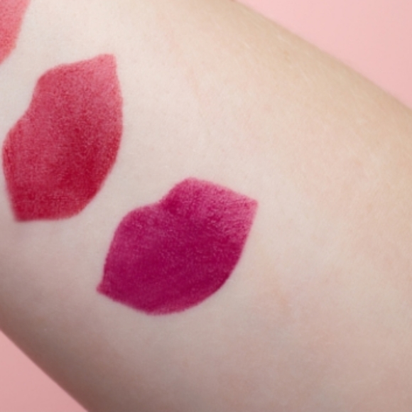 🧚‍♀️#4 VELVET RASPBERRY Clarins Velvet Lip Perfector NWT - Picture 4 of 6